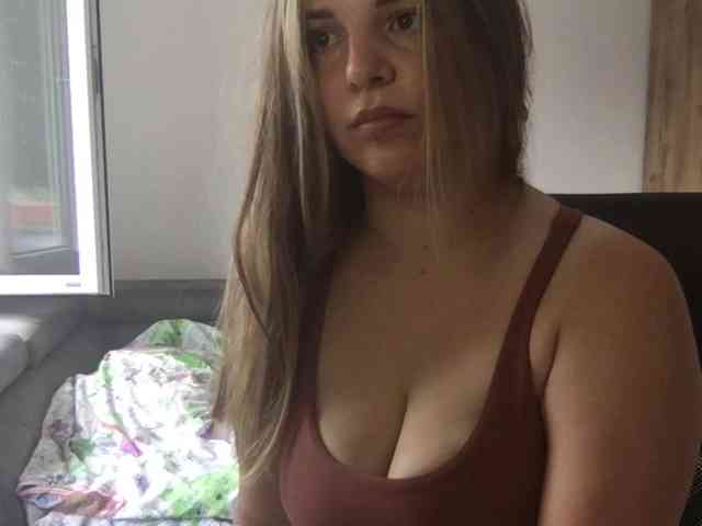 Lil0130 webcam