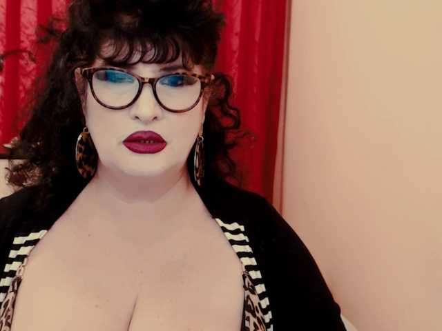 QueenOfSin live cam on BongaCams