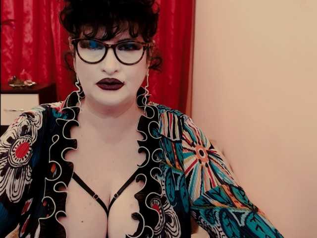 QueenOfSin live cam on BongaCams