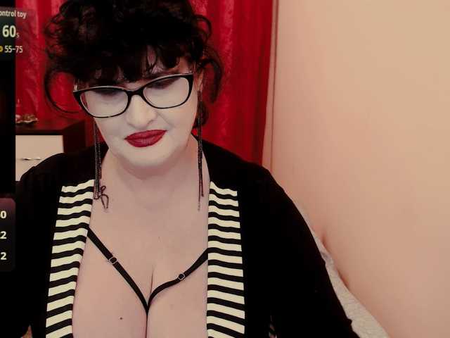 QueenOfSin live webcam show