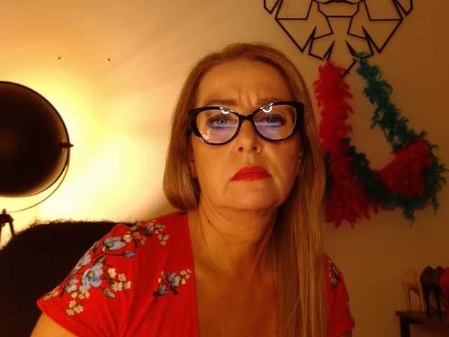 LEAperfect Live Cam on BongaCams