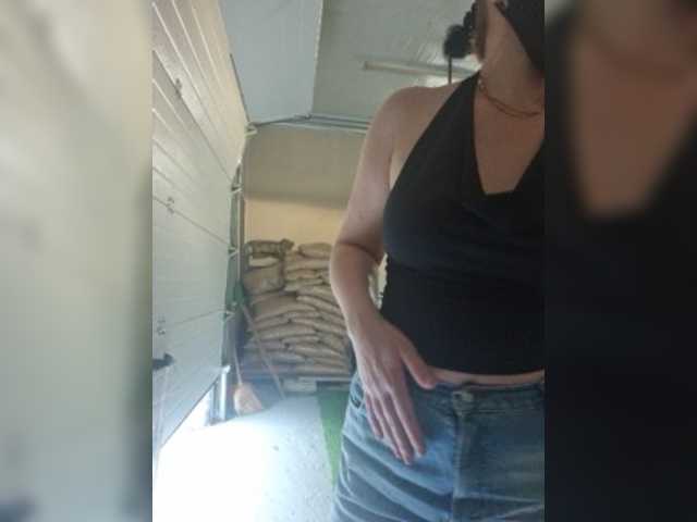 Swit777 live cam on BongaCams