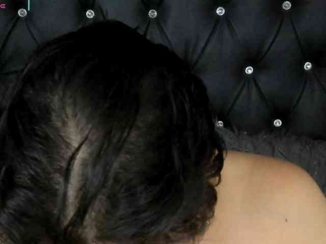 Arethaozz1 webcam