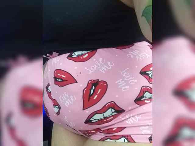 Arethaozz1 webcam