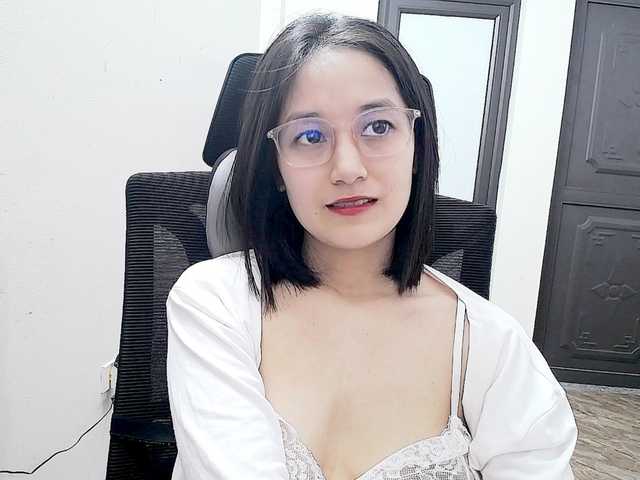 Hana099 Live Cam on BongaCams