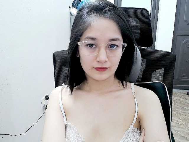 Hana099's BongaCams show and profile