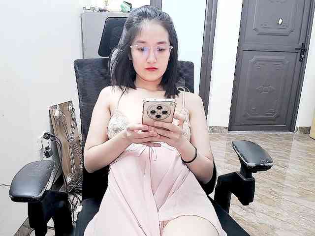 Bella099 webcam