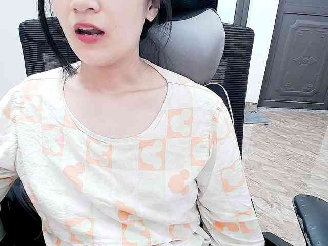 Bella099 webcam