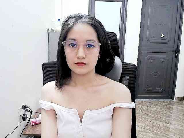 Bella099 webcam