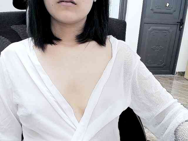 Bella099 webcam