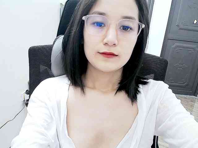 Bella099 webcam