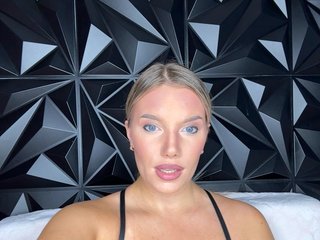 LYALYAtop