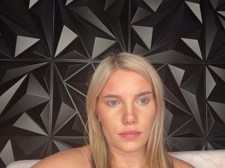 LYALYAtop