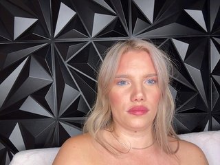 LYALYAtop