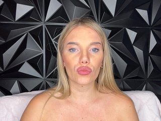 LYALYAtop
