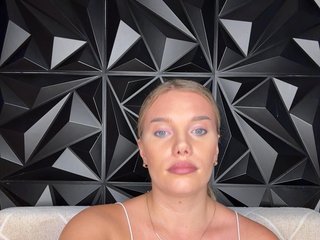 LYALYAtop