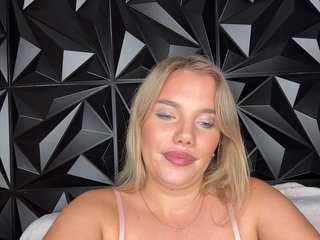 LYALYAtop