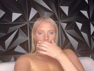 LYALYAtop
