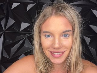LYALYAtop