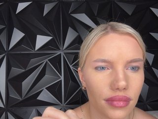 LYALYAtop