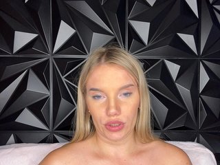 LYALYAtop