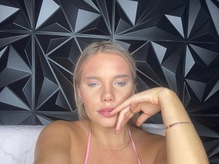 LYALYAtop