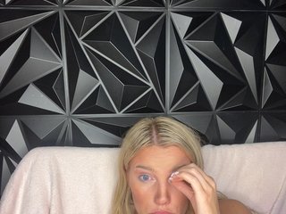 LYALYAtop