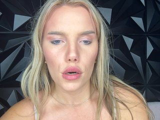 LYALYAtop