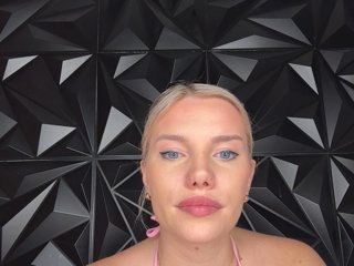LYALYAtop