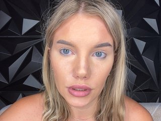 LYALYAtop