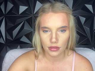 LYALYAtop