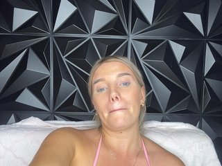 LYALYAtop