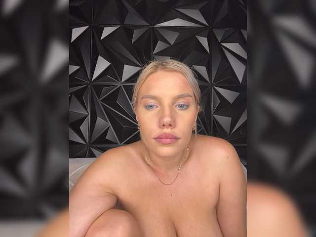 секс с LYLAtop
