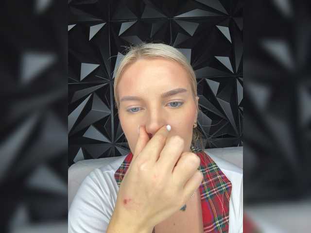 LYALYAtop