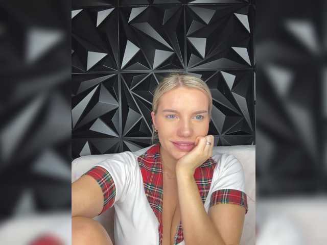 LYALYAtop