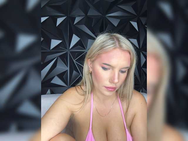 LYLAtop live cam