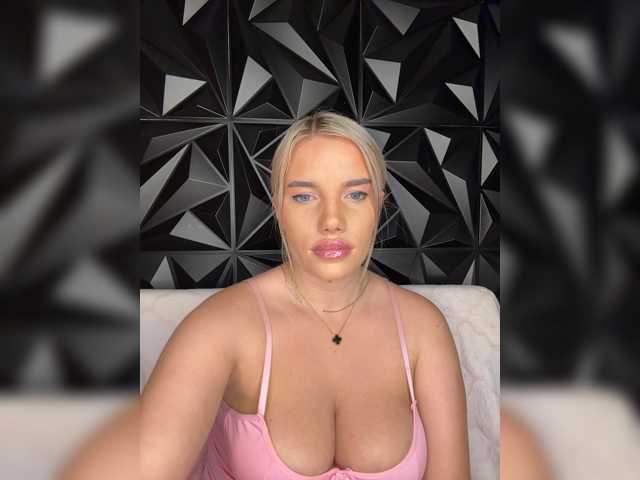 LYALYAtop