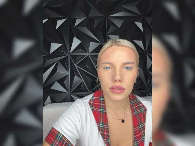 LYALYAtop