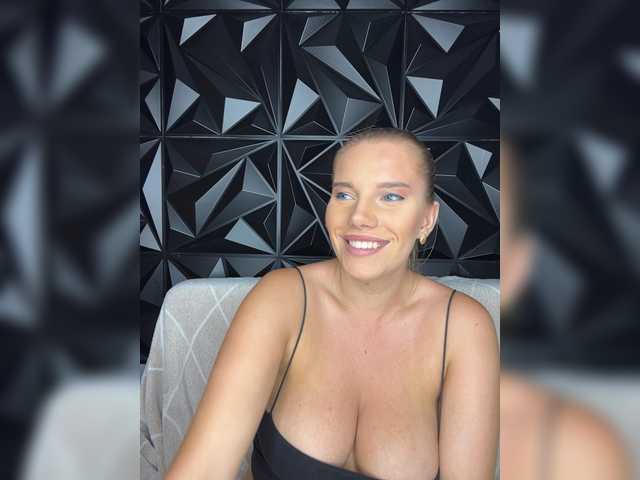 lylatop live sex show