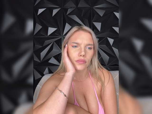 LYALYAtop