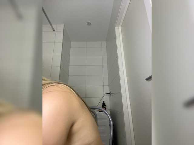 LYLAtop live cam on BongaCams