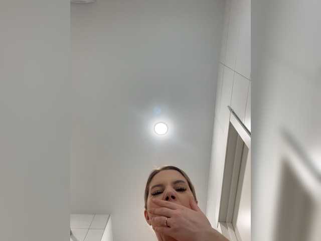 LYLAtop's BongaCams profile