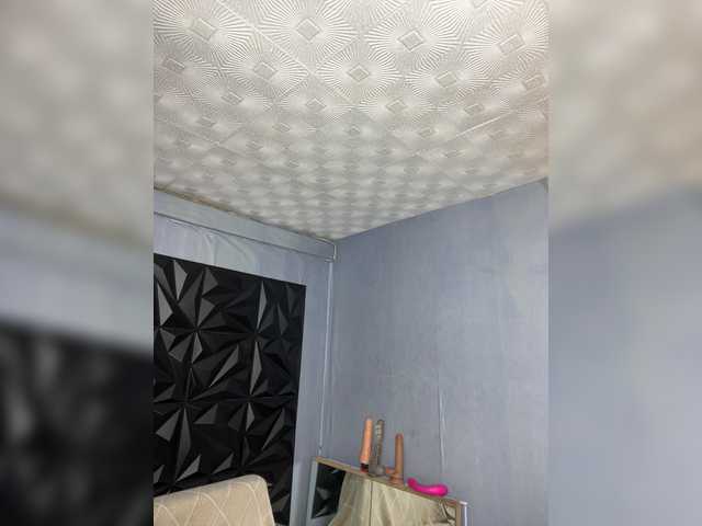 LYLAtop live cam on BongaCams