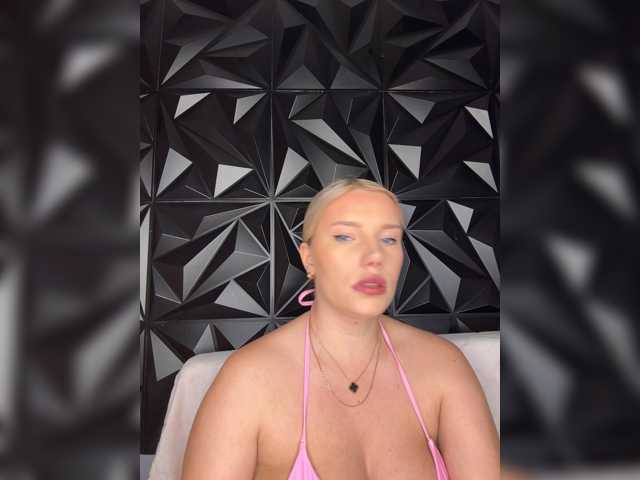 LYALYAtop