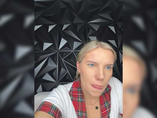 LYALYAtop