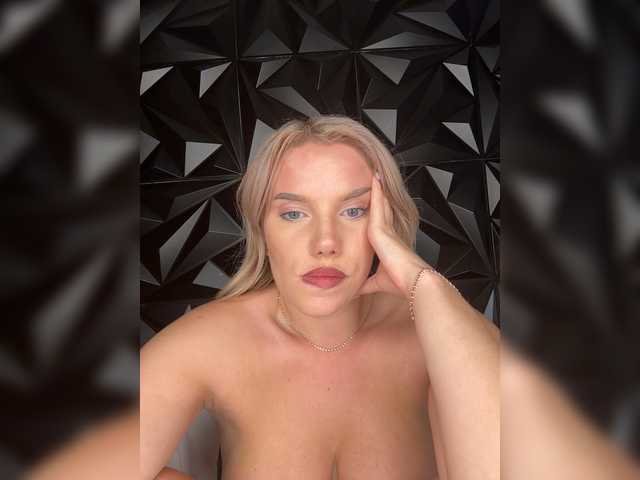 секс с LYLAtop