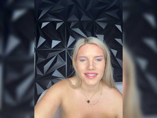 LYALYAtop