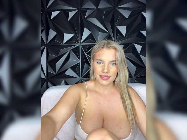 в попе у LYLAtop