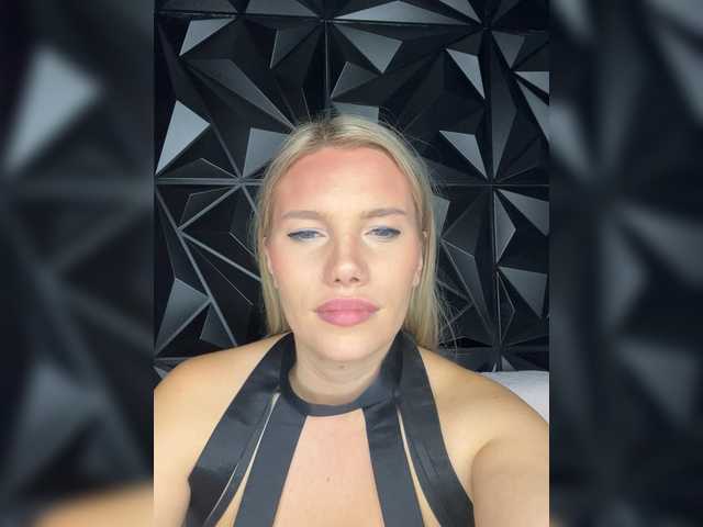 LYALYAtop