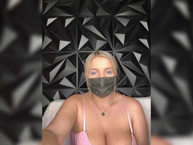 LYALYAtop